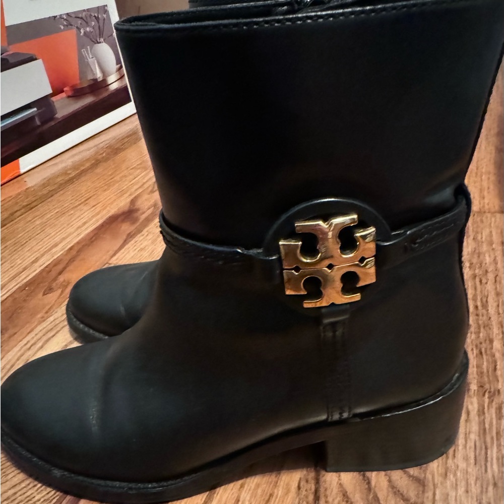 Tory Burch Chelsea Boots Black Size 7